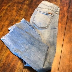 Women’s Mid Rise Cropped Distressed Light Wash
